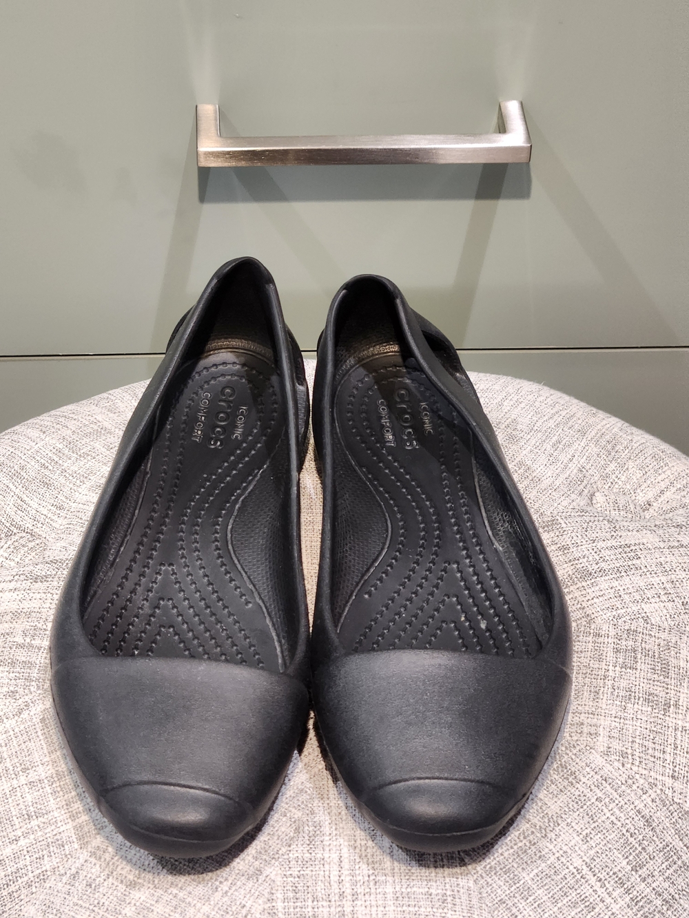 CROCS Women's Black Slip-On Ballet Flats - Classic Matte Finish
